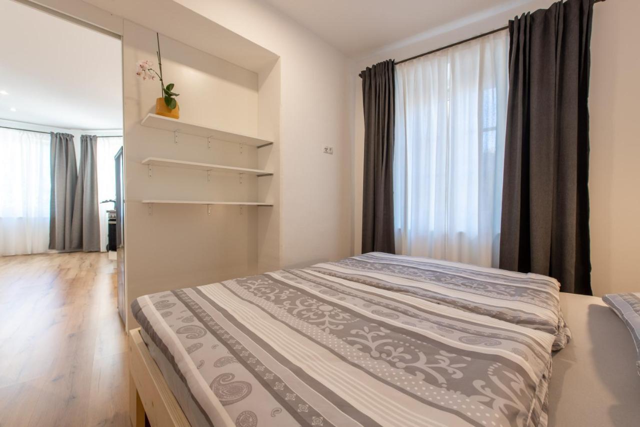 Heimat Living Like A Local Apartment ซีลันโดร ภายนอก รูปภาพ